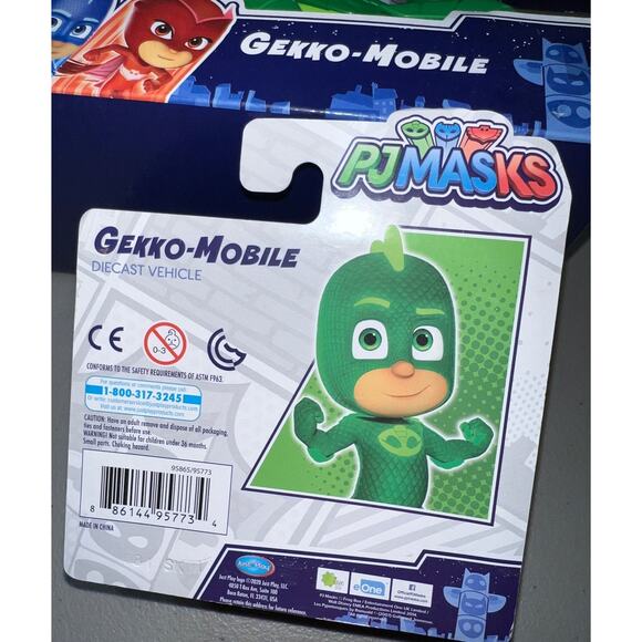 NIP Lot of 4 PJ Masks Toys